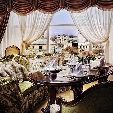 Nobil Luxury Boutique 5*