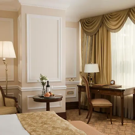 Nobil Luxury Boutique 5*