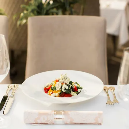 Nobil Luxury Boutique Hotel